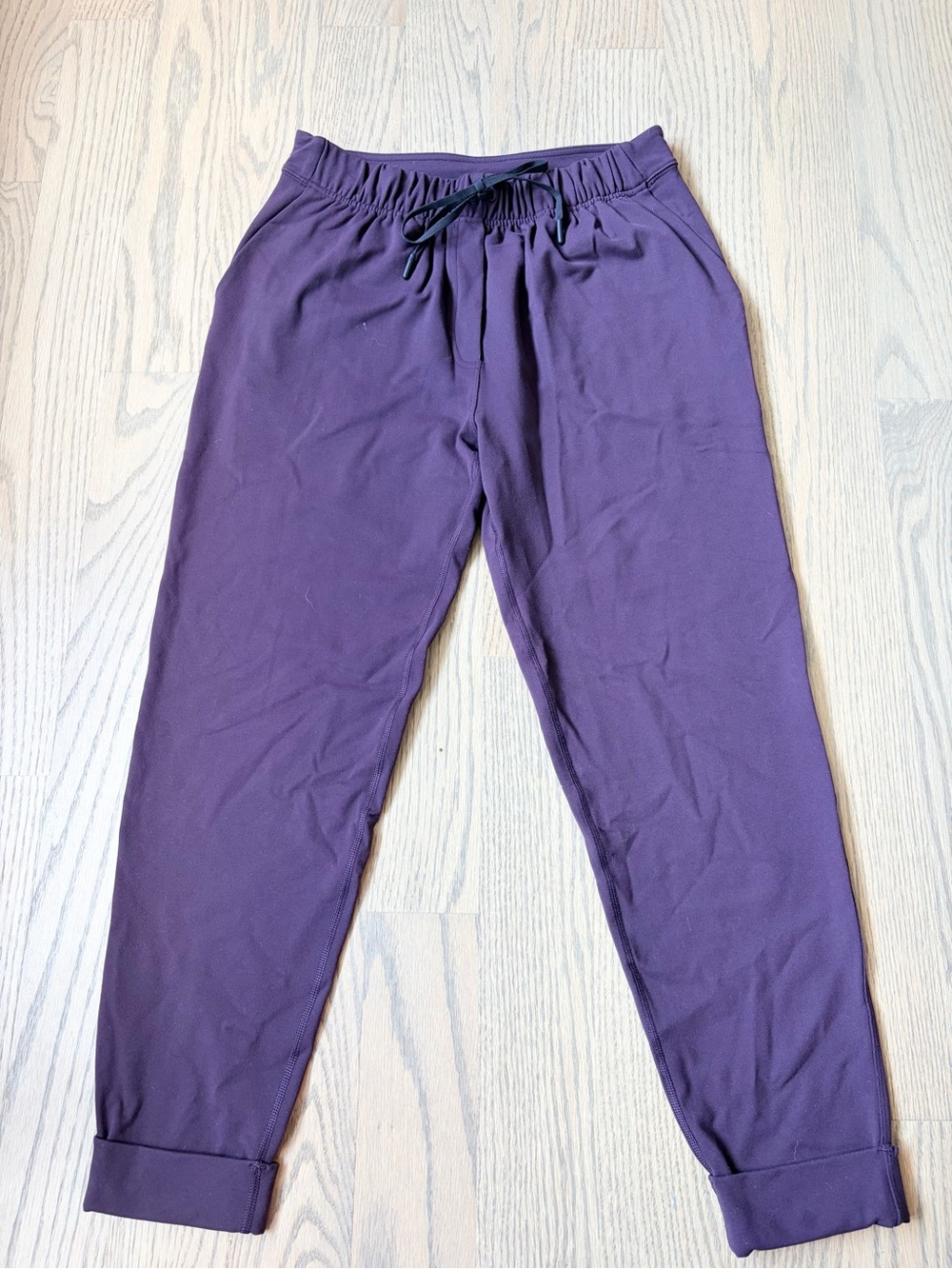 Lululemon Purple Jogger Pants Folded Cuff ‘On The Fly’ Stretchy Casual Chic